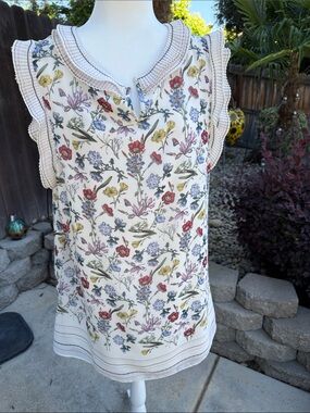 Max Studio Cream Floral Ruffle-Sleeve Shell with Multicolor Blooms